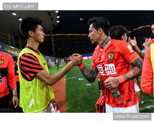 恒大与鲁能激战正酣文字直播全程回顾与精彩瞬间分析